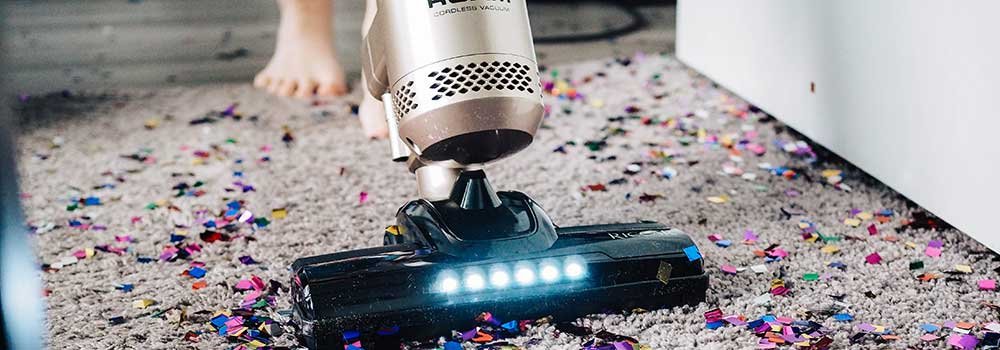 Vacuum-Your-Upholstery-on-DependableBlog